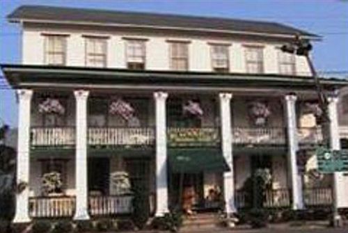 The National Hotel Frenchtown Εξωτερικό φωτογραφία