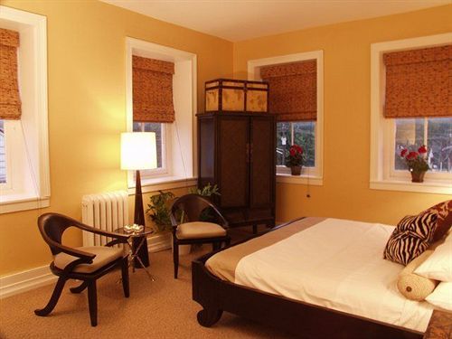 The National Hotel Frenchtown Εξωτερικό φωτογραφία